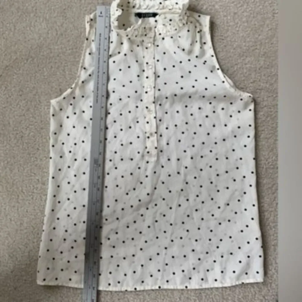 J. Crew Womens Ivory Black Dot Silky Ruffle Neck Sleeveless 1/2 Button Top Size